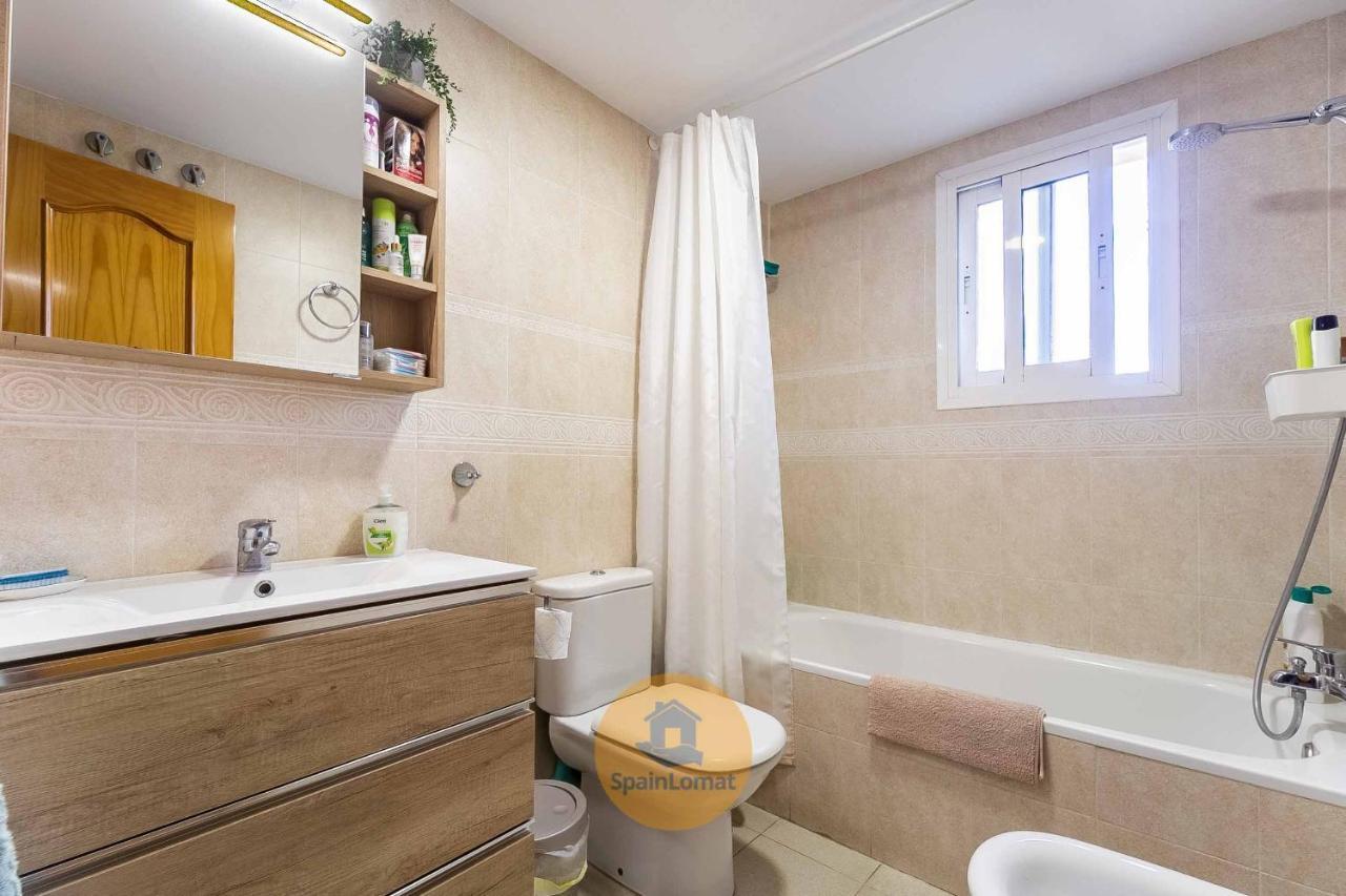 Nice 2 Bedroom Apartment For Family In Los Pacos Фуэнхирола Экстерьер фото