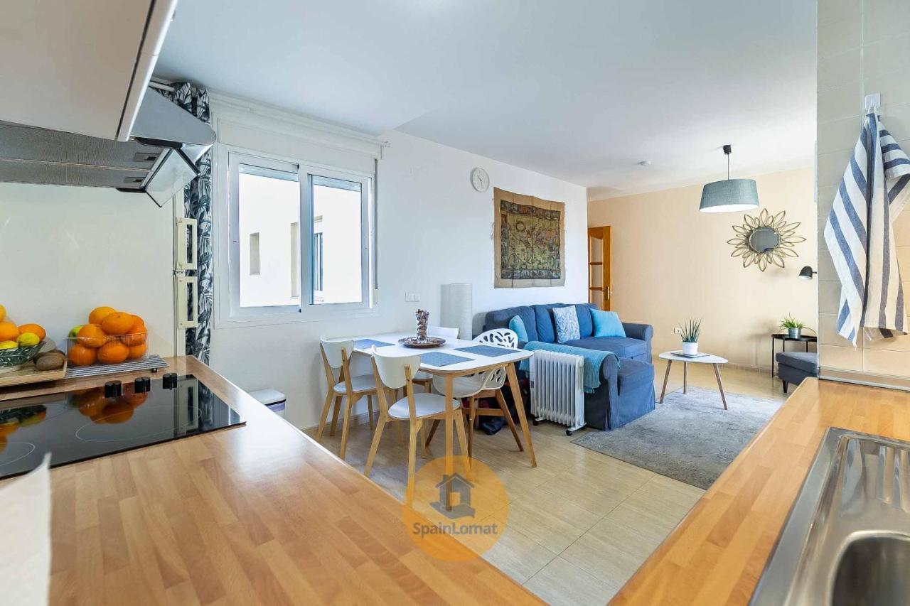 Nice 2 Bedroom Apartment For Family In Los Pacos Фуэнхирола Экстерьер фото